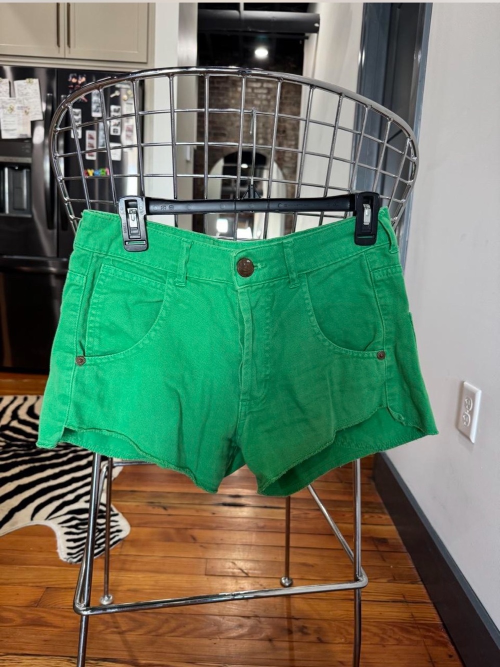 Farm Rio Green Low Rise Shorts 🫒 - Picture 4 of 8